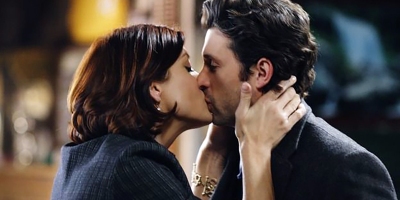 Still of Addison (played by Kate Walsh) kissing Derek (played by Patrick Dempsey) in a deleted scene from the Grey's Anatomy/Private Practice crossover